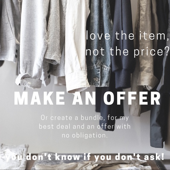 🔵 SALE NWOT Macy's silver sparkle dangle earrings - Picture 8 of 8